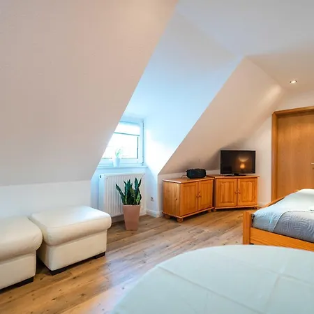 Holiday home Im Reetdachhaus