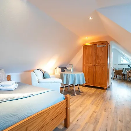 Im Reetdachhaus Χέρινγκσντορφ