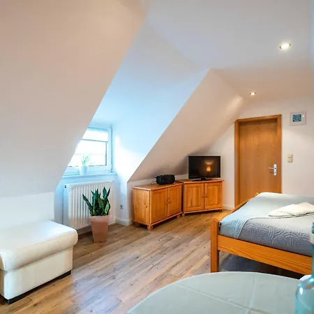 Holiday home Im Reetdachhaus *